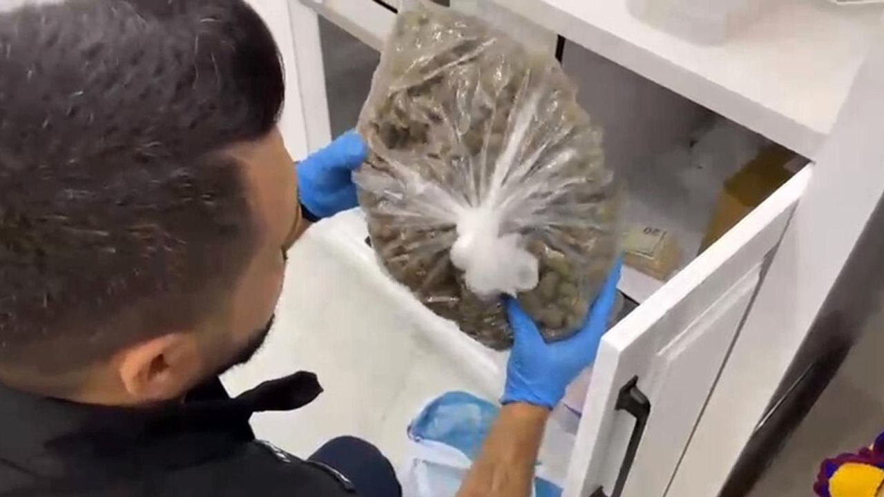 Mersin'de Uyuşturucu Operasyonu: 16 Tutuklama