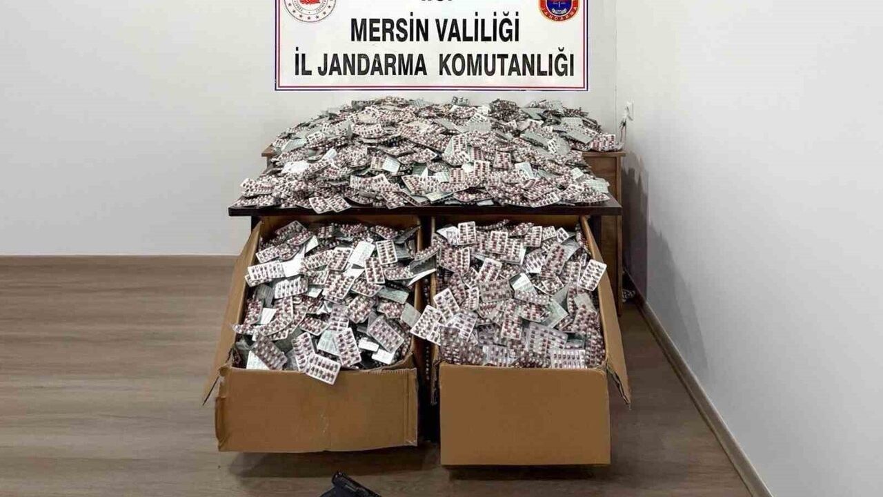 Mersin'de Uyuşturucu Operasyonu: 448 Bin Hap Ele Geçirildi