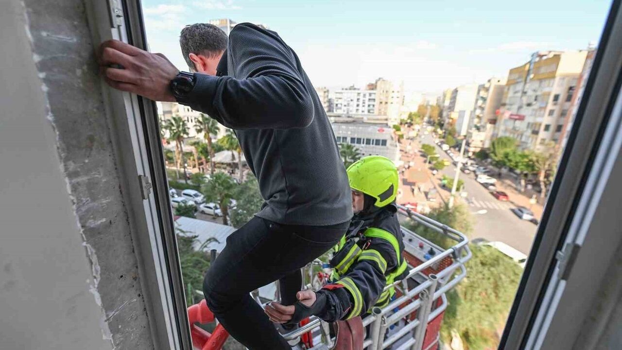 Mersin'de Yangın ve Kurtarma Tatbikatı Gerçekleşti