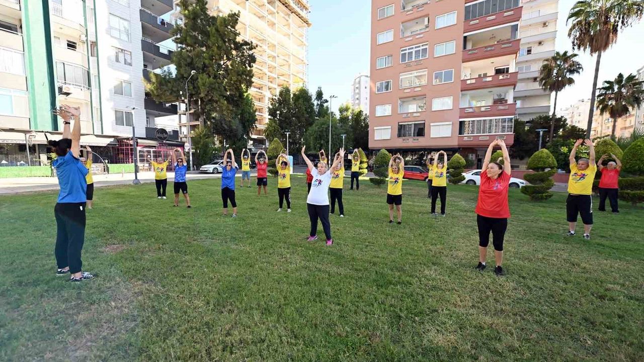 Mersin Emeklileri Sabah Sporunda Buluşuyor