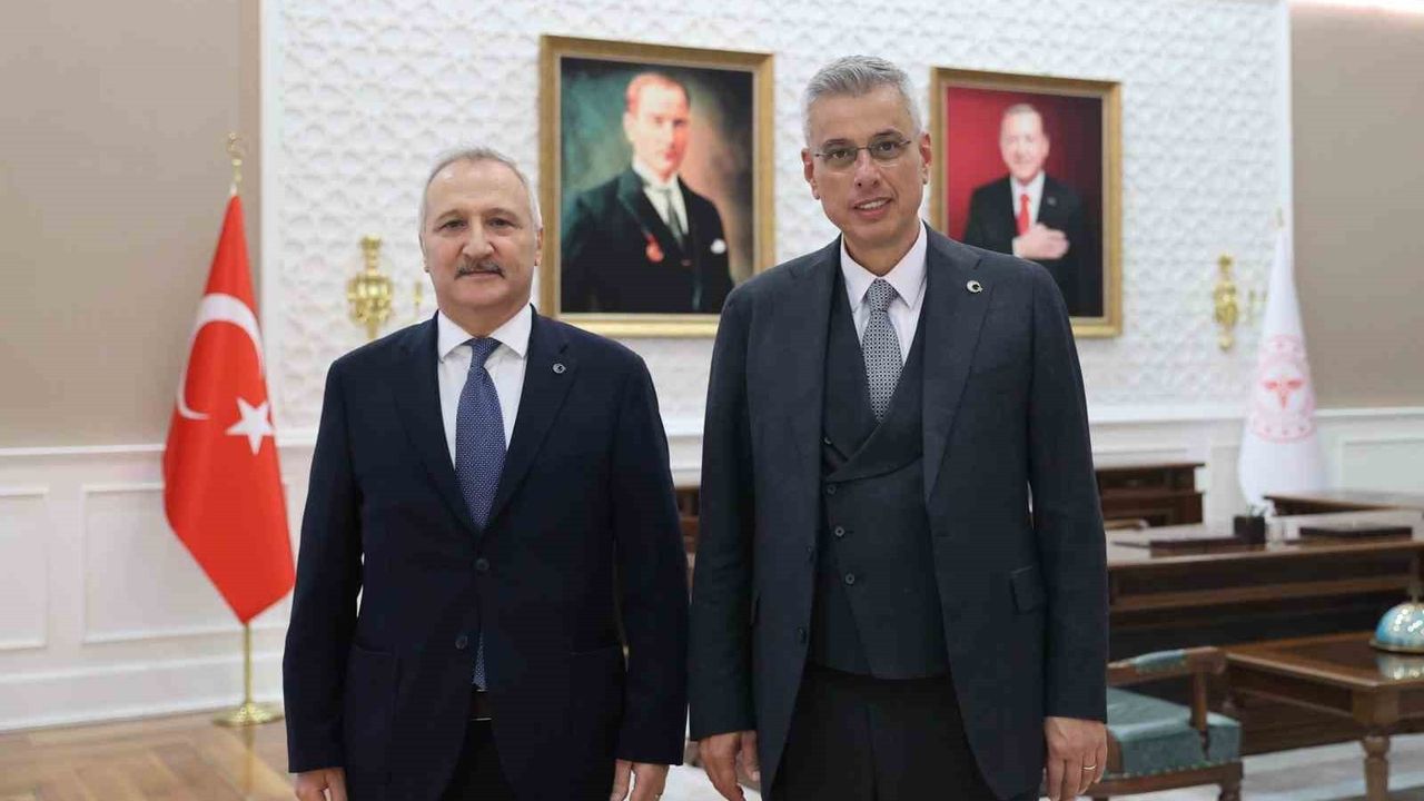 MHP Genel Başkan Yardımcısı Yurdakul, Sağlık Bakanı Memişoğlu’nu Ziyaret Etti