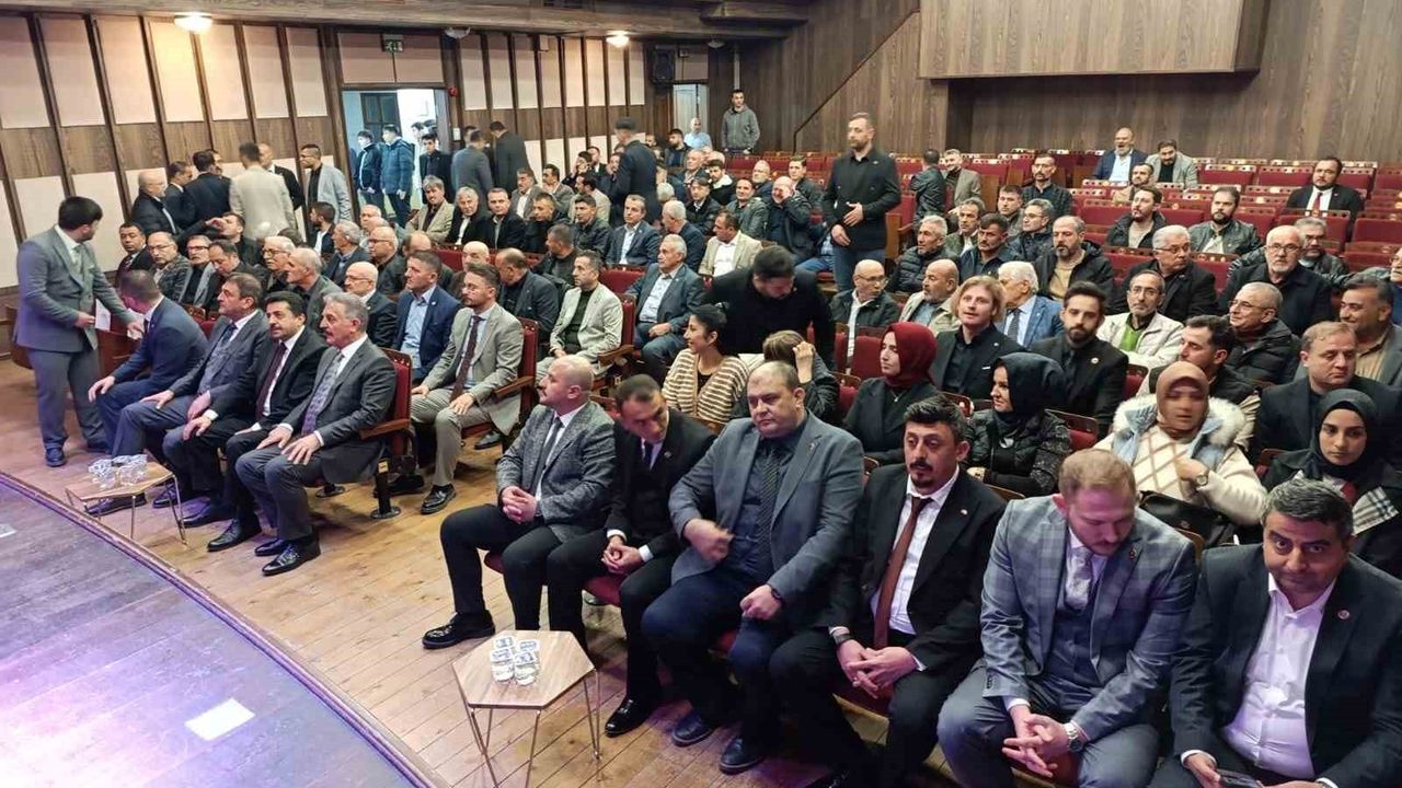 MHP Genel Sekreteri Büyükataman İnegöl'de STK Temsilcileriyle Buluştu