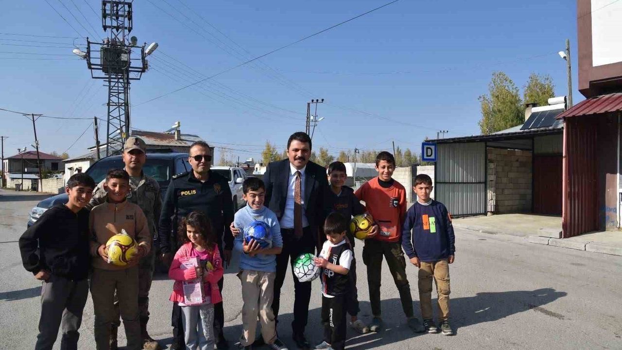 Minik Yürekler Sanatla Buluştu: İpekyolu'nda Etkinlikler Devam Ediyor