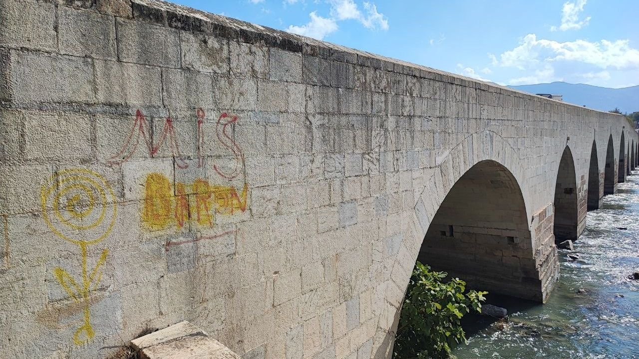 Misis Köprüsü'ne Zarar Veren Yazılama Olayı