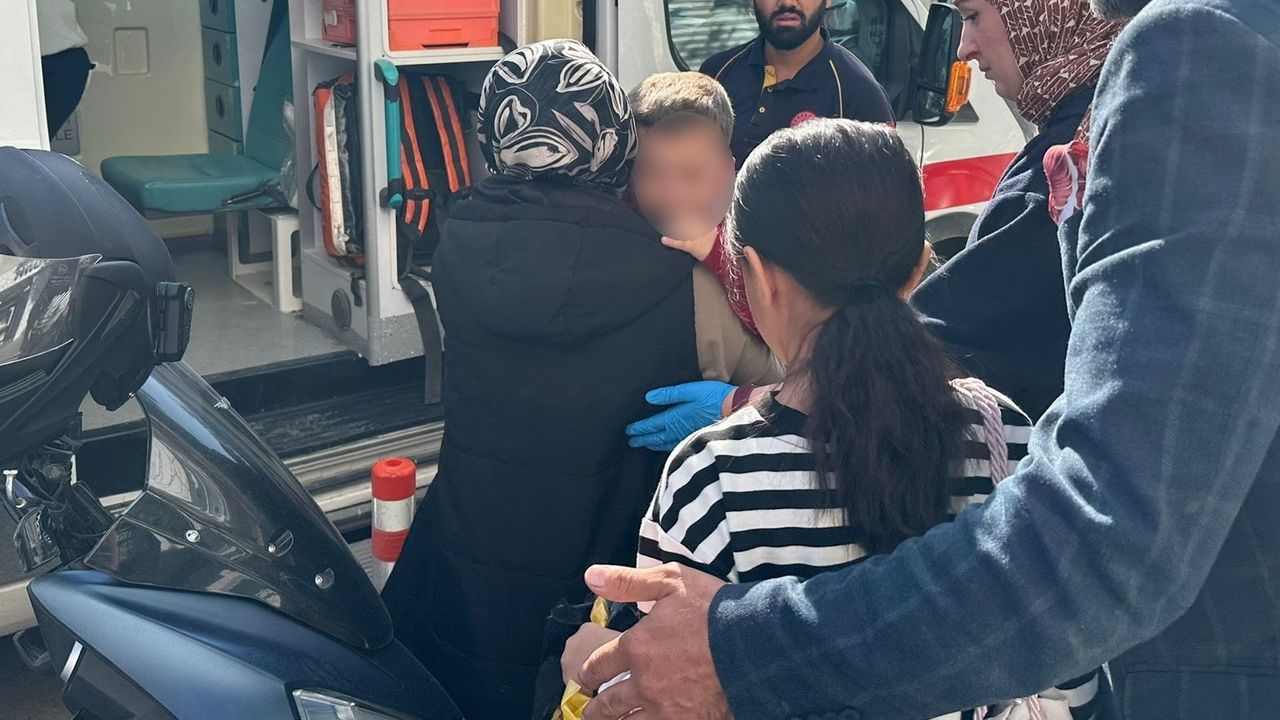 Motosiklet Kazasında Küçük Çocuk Yaralandı
