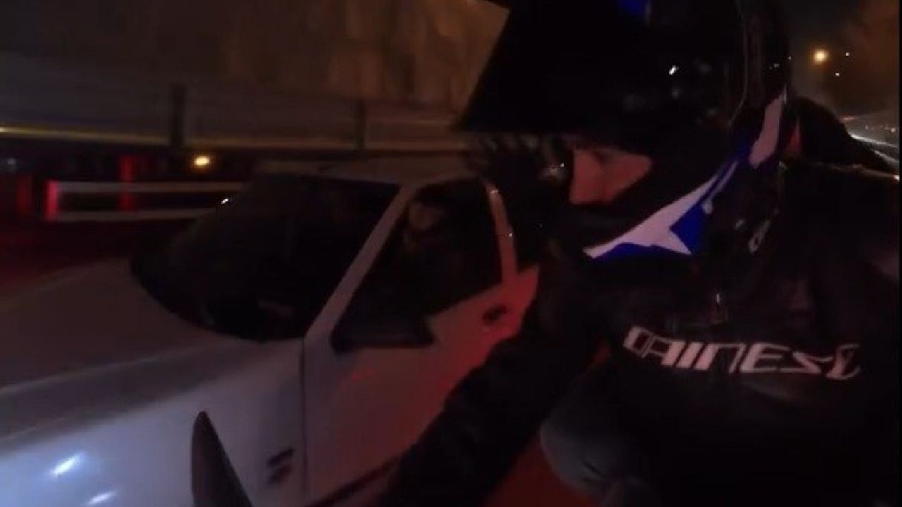 Motosikletle Otomobil Çarpışması: Sürücü Kaçtı