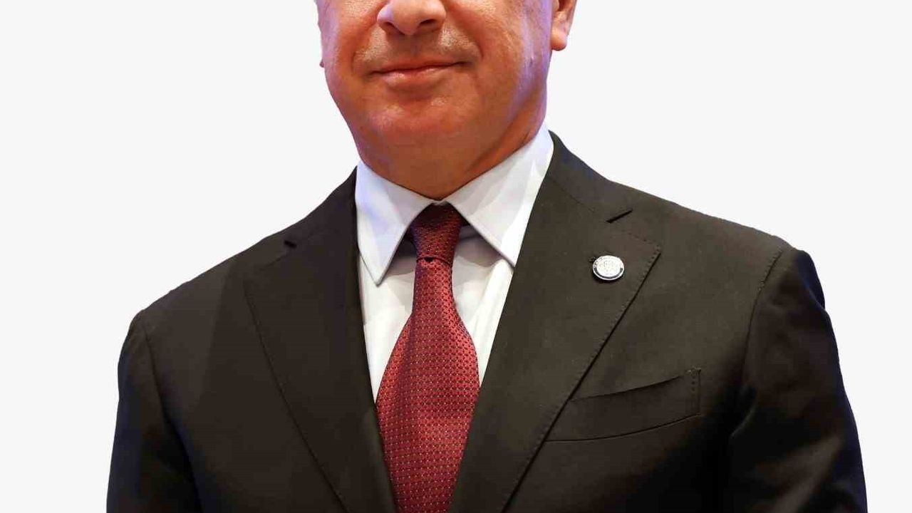 Muğla Büyükşehir Belediye Başkanı Ahmet Aras'tan Atatürk Anması