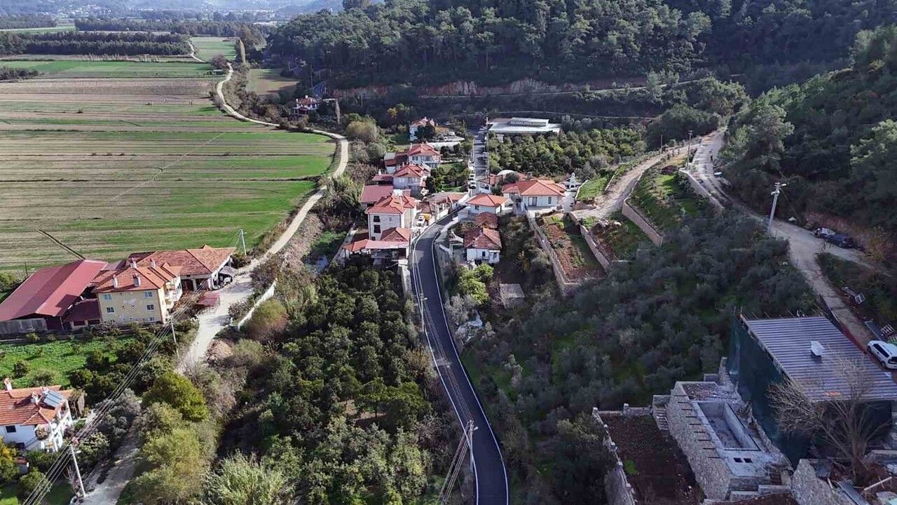 Muğla'da Şirinköy-Akçapınar Yolu Yenilendi