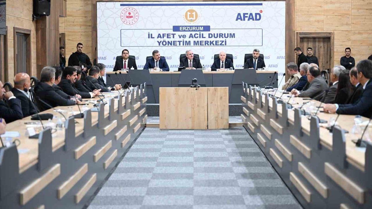 Münir Karaloğlu'ndan Yenilikçi Öneri: Bakımevleri Kendi Mamalarını Üretmeli