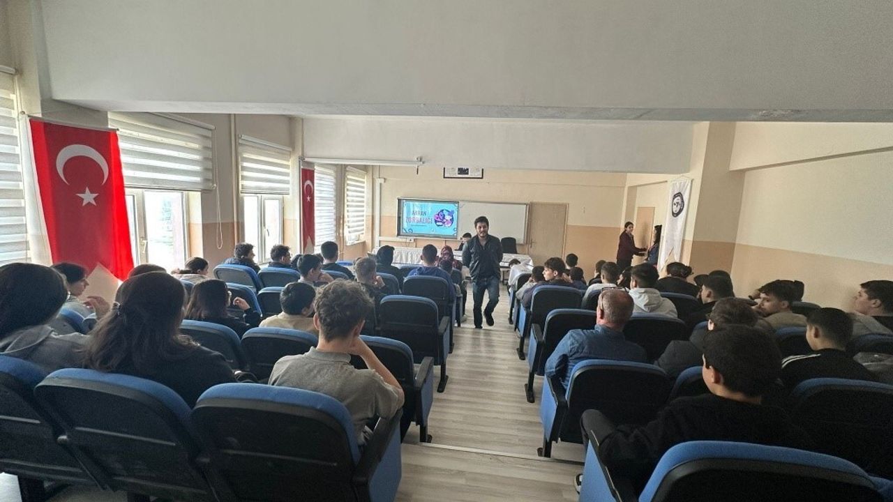 Muratlı'da Akran Zorbalığı Semineri