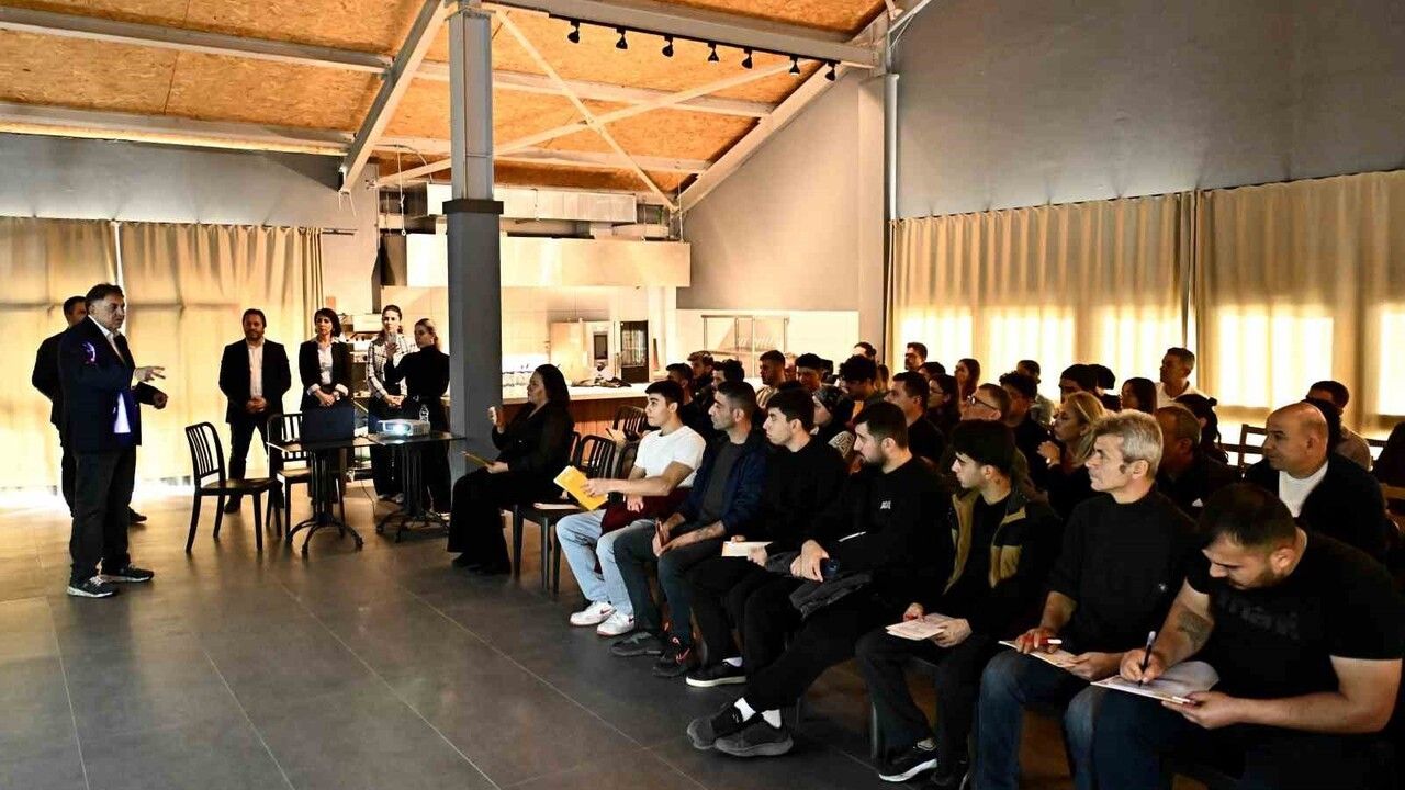 Muratpaşa'da Gıda Güvenliği Eğitimi