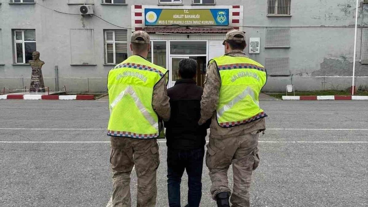 Muş'ta 5 Yıl Hapisle Aranan Şahıs Yakalandı