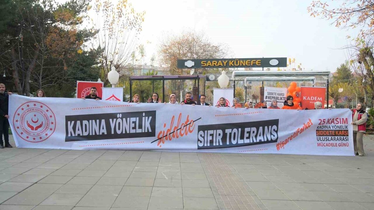 Muş'ta Kadına Yönelik Şiddete Karşı Farkındalık Etkinliği