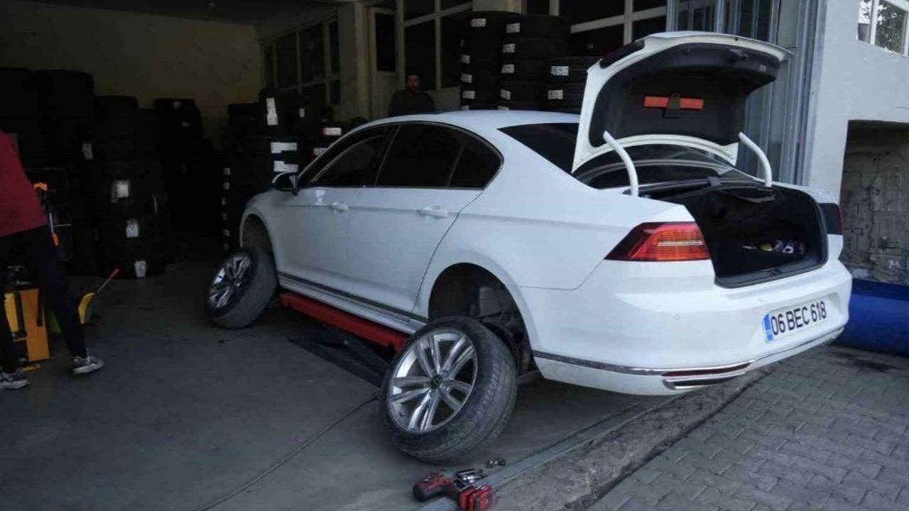 Muş'ta Kış Lastiği Uygulaması Başlıyor