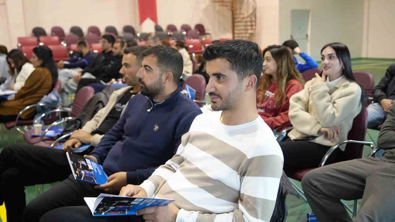 Muş'ta Voleybol Aday Hakem Kursu Başladı