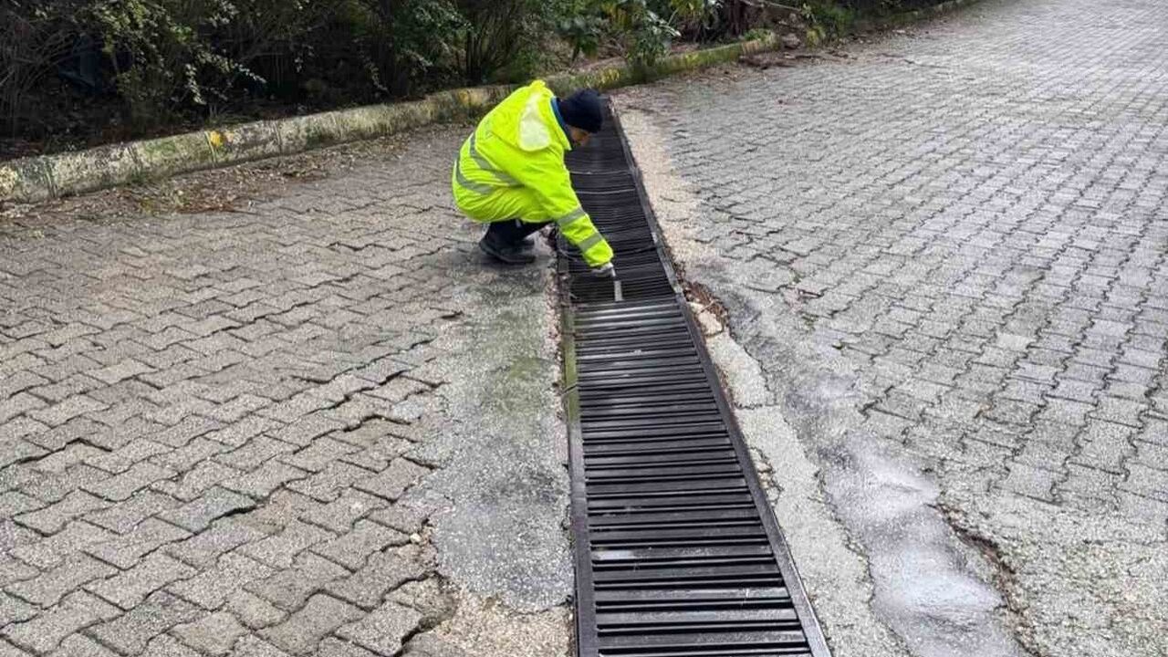 MUSKİ Ekipleri Sağanak Yağışla Mücadeleye Devam Ediyor