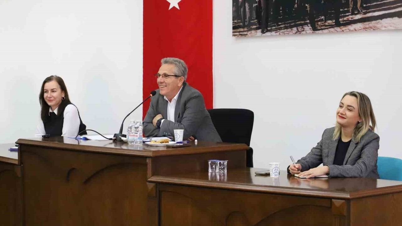 Nazilli Gençlik Meclisi İlk Toplantısını Gerçekleştirdi