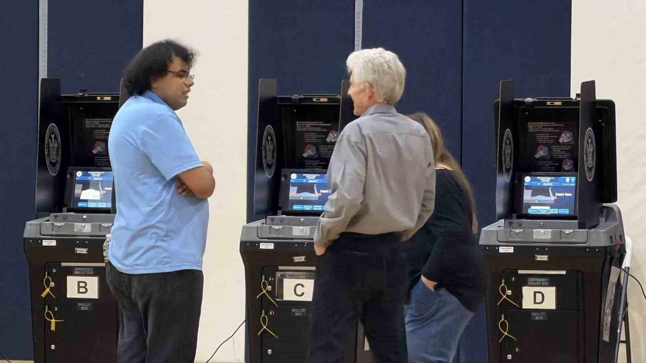 New York'ta Belediye Başkanlığı Seçimi İçin Oy Verme Süreci Başladı