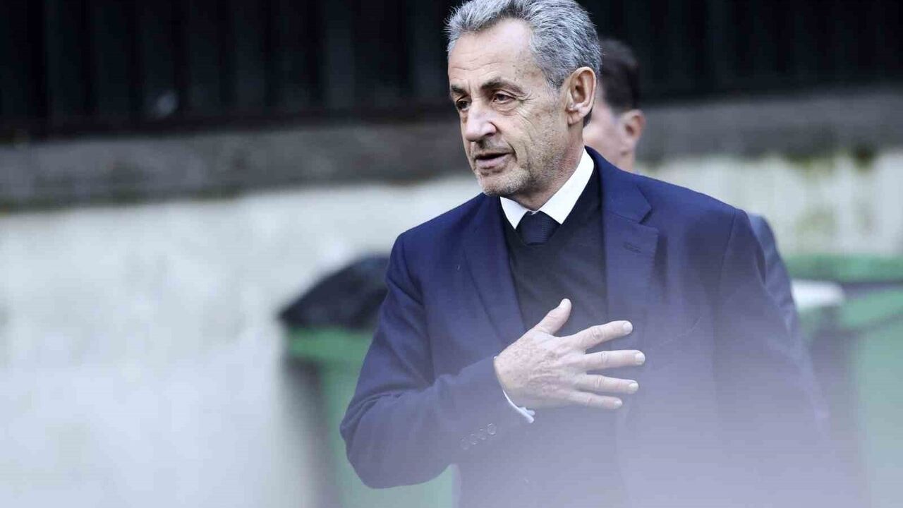 Nicolas Sarkozy'nin Hapis Cezası Temyizi Reddedildi