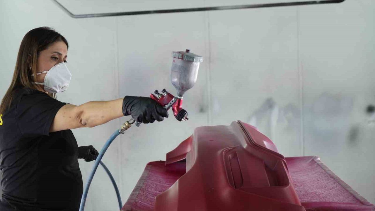 Nurgül Durukan: Oto Boya Alanında Kadın Gücü