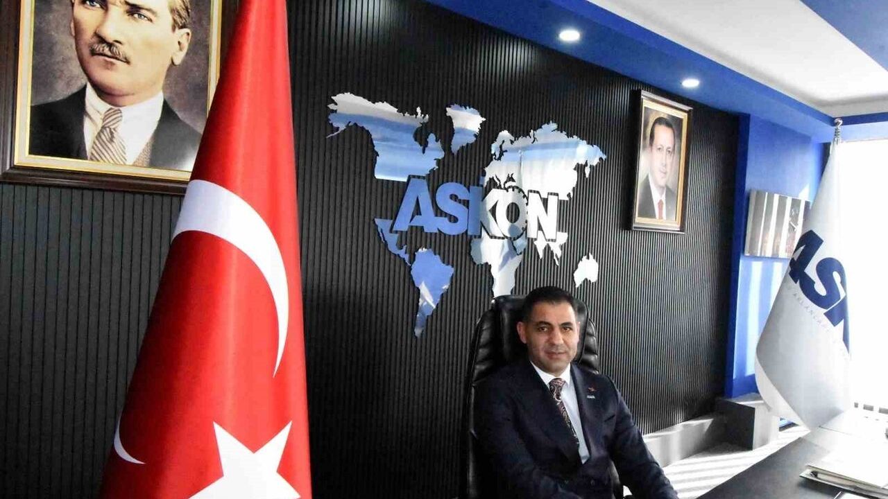 Öğretmenler Günü'nde Eğitim Ordusuna Vurgu