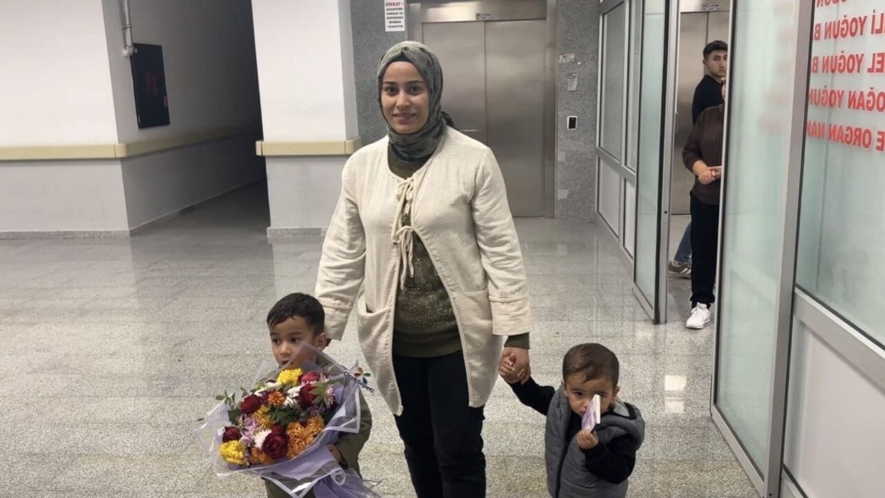 Oğuzhan'ın Hayatını Kurtaran Doktoruna Anlamlı Ziyaret