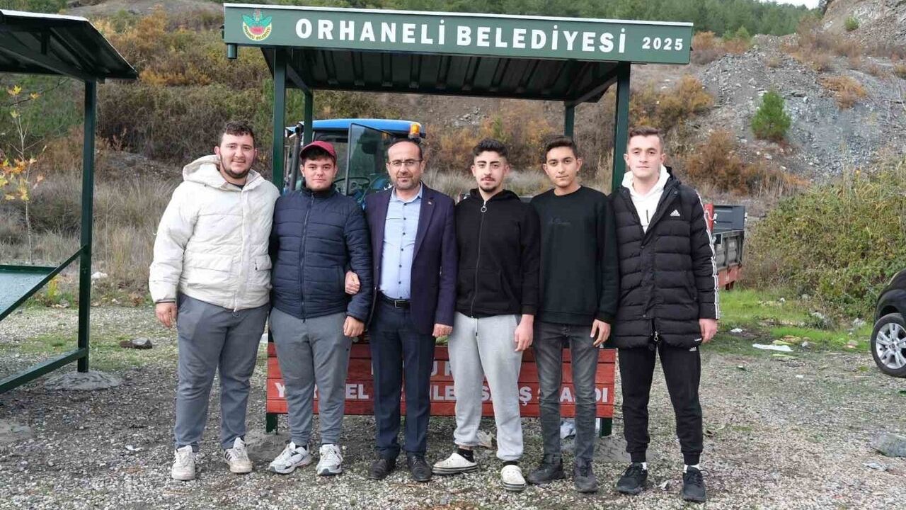 Orhaneli Belediyesi'nden Dağ Köylüsüne Organik Ürün Desteği