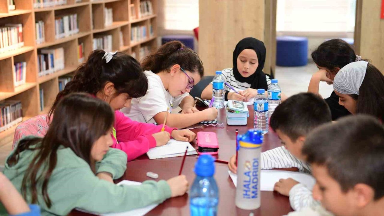 Osmangazi Belediyesi ile Çocuklar Yaratıcılıklarını Geliştiriyor