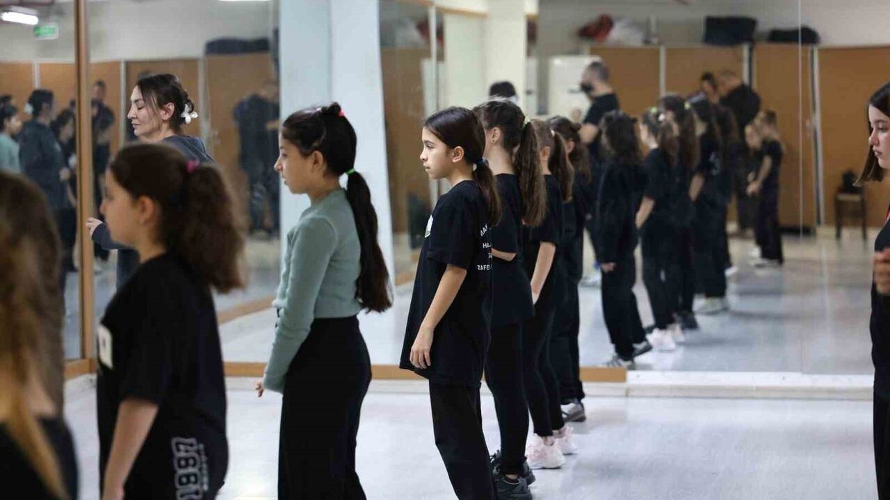 Osmangazi Belediyesi'nde Dans Kurslarına Yoğun İlgi