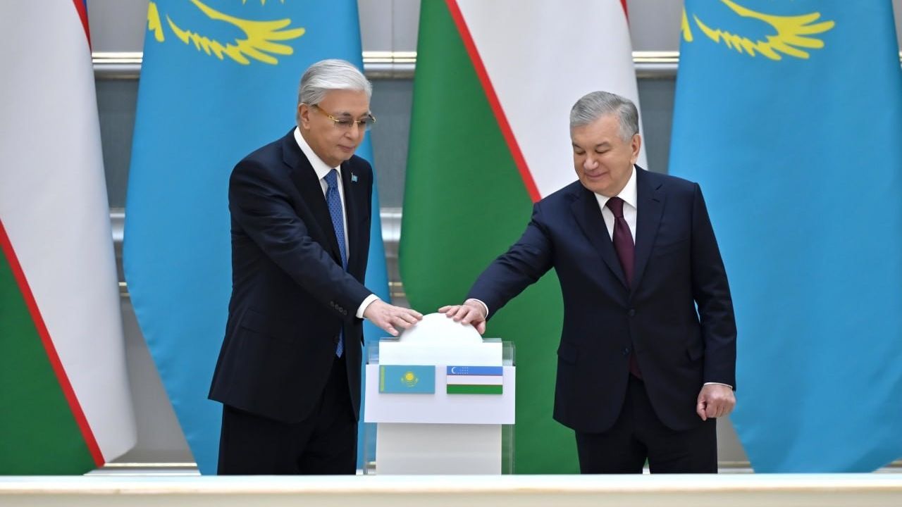 Özbekistan'dan Tokayev'e Yüksek Dereceli Dostluk Nişanı