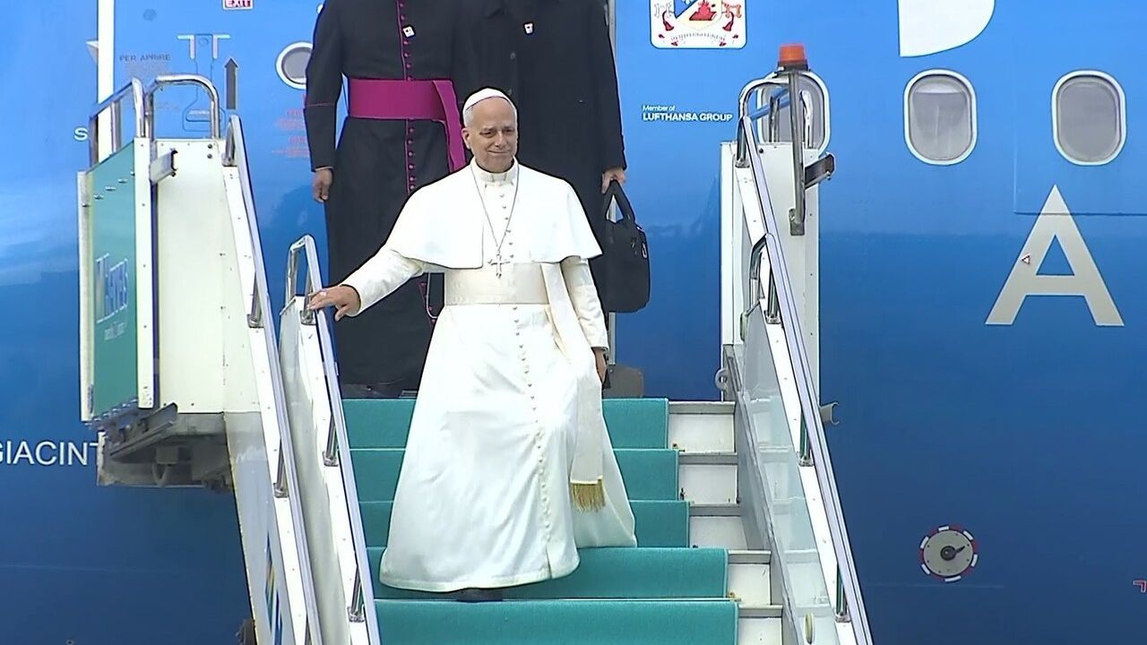 Papa 14. Leo Ankara’ya Ulaştı