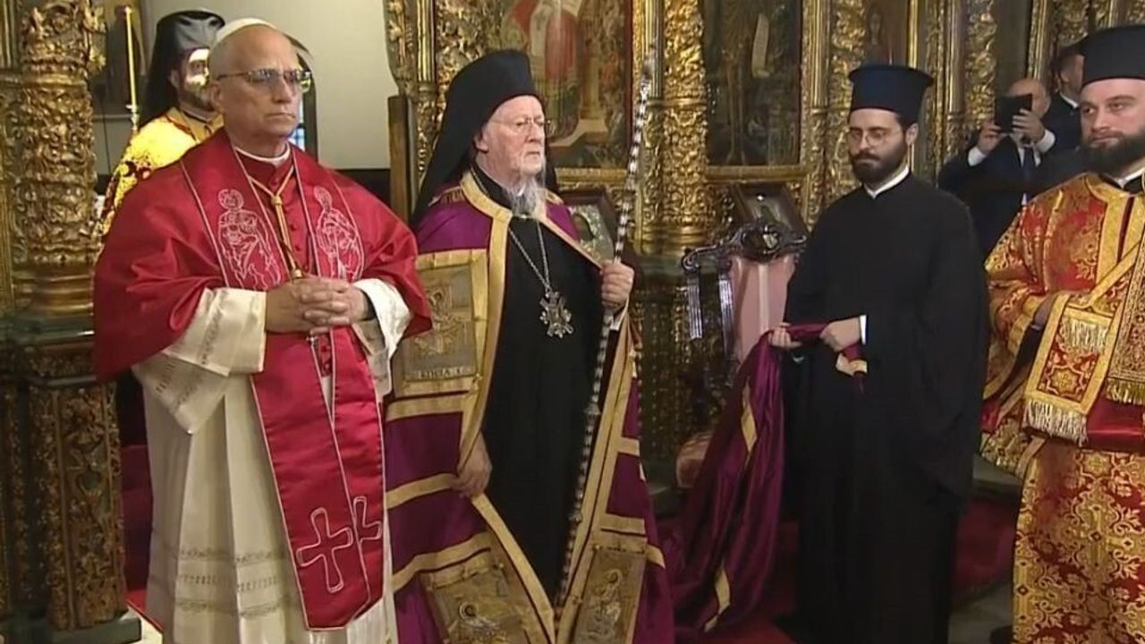 Papa 14. Leo Fener Rum Patrikhanesi'nde