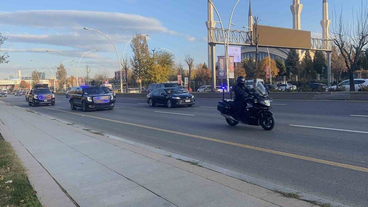 Papa 14. Leo'nun Diyanet Başkanı ile Tarihi Ziyareti