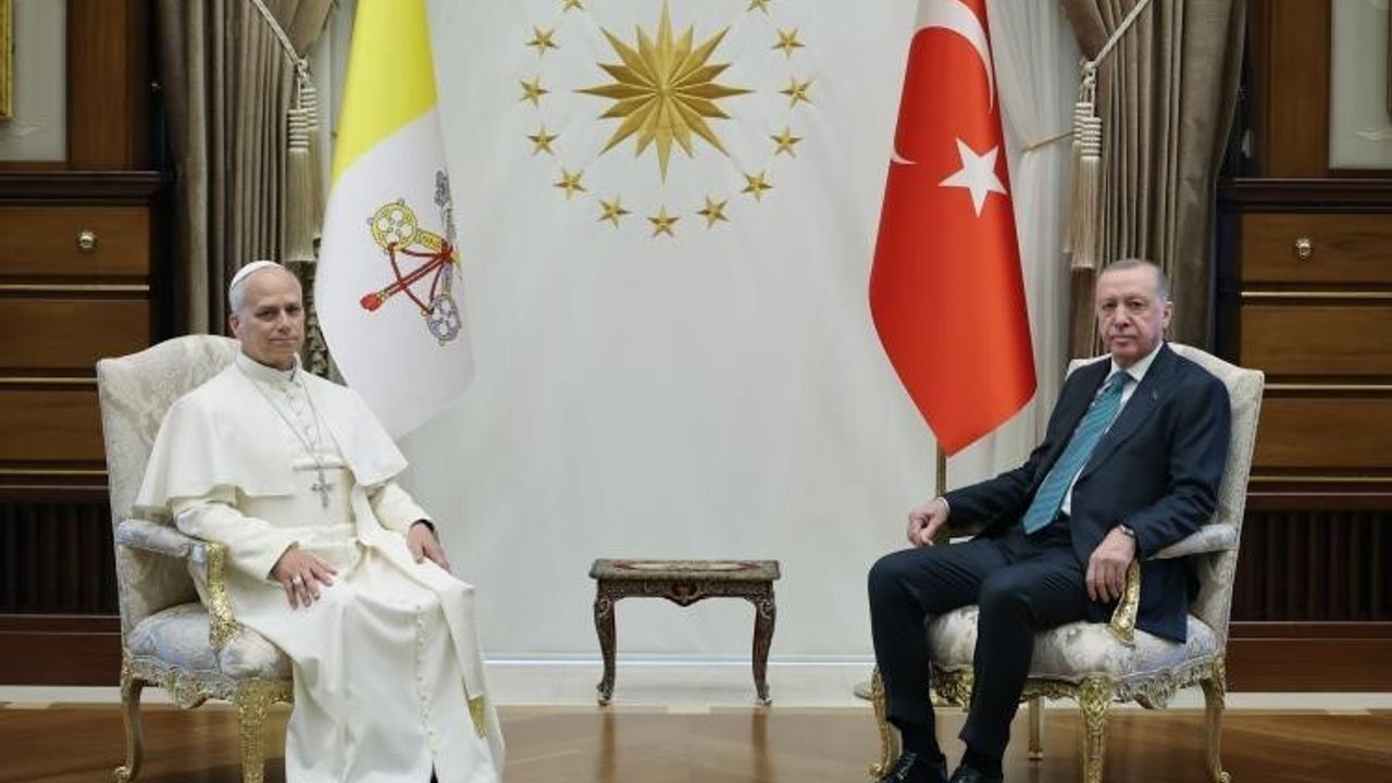 Papa 14. Leo'nun Türkiye Ziyareti: Köprünün Anlamı