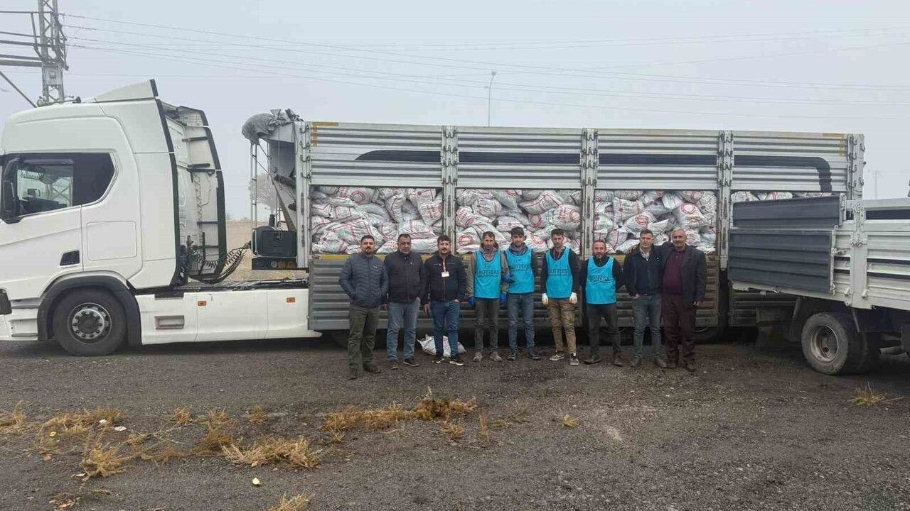 Patnos'ta İhtiyaç Sahiplerine Kömür Yardımı