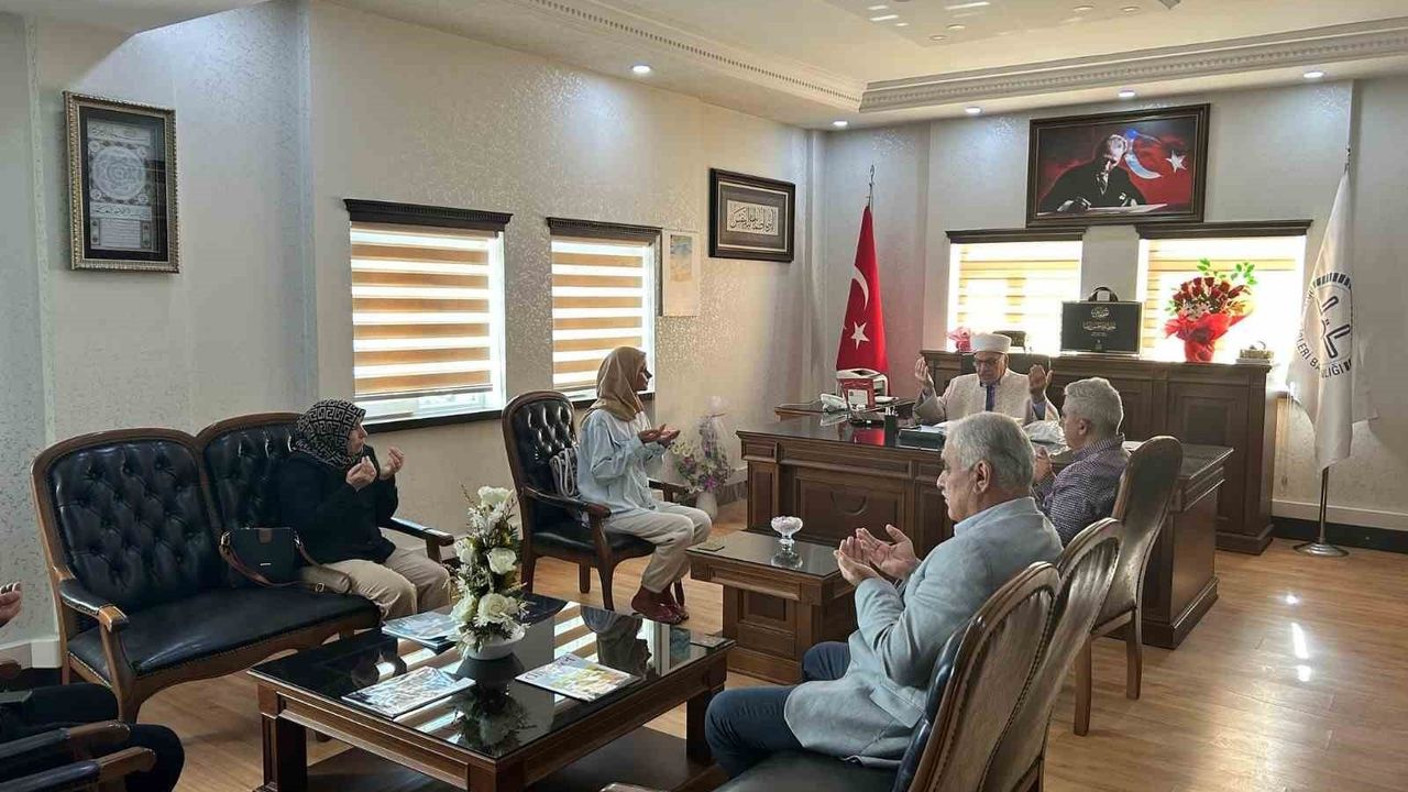 Polonyalı Gazeteci Antalya'da İslamiyet'i Seçti
