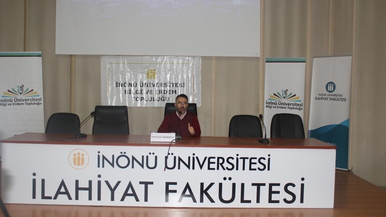 Prof. Dr. Cihat Yaşaroğlu'ndan 'Dijital Adab' Konferansı
