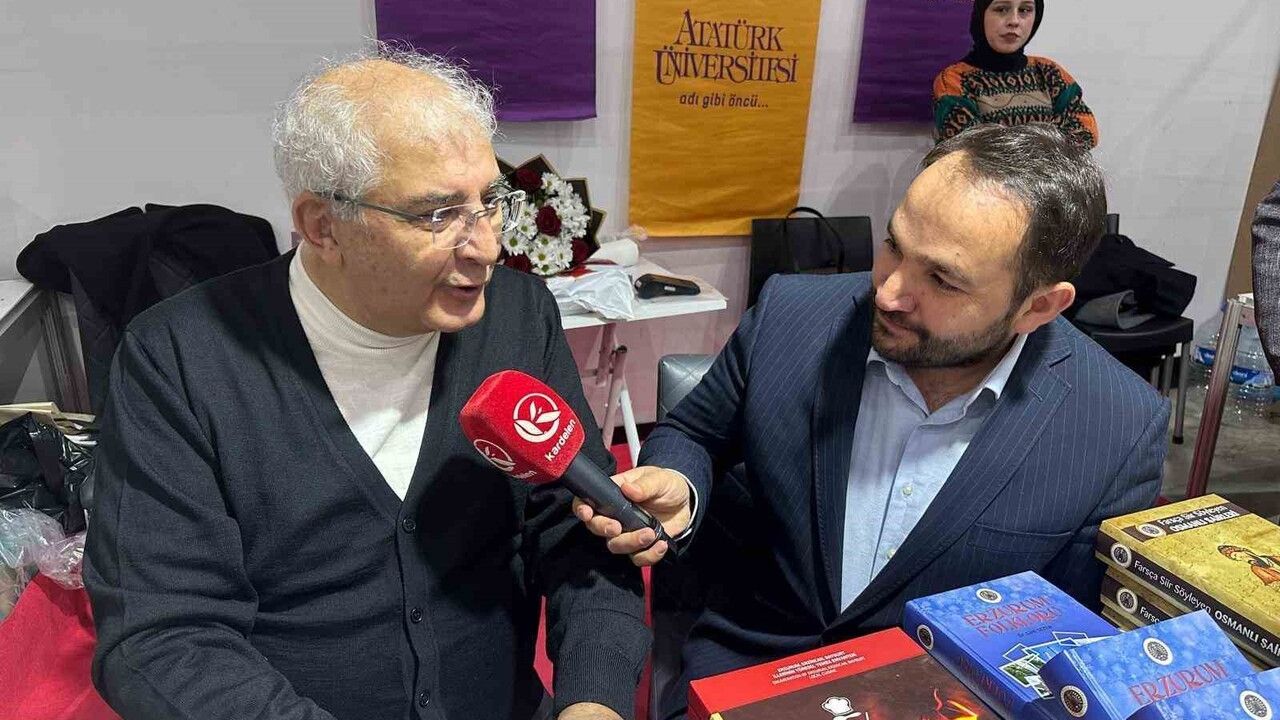 Prof. Dr. Hakan Kadıoğlu Erzurum'da Kitapseverlerle Buluştu