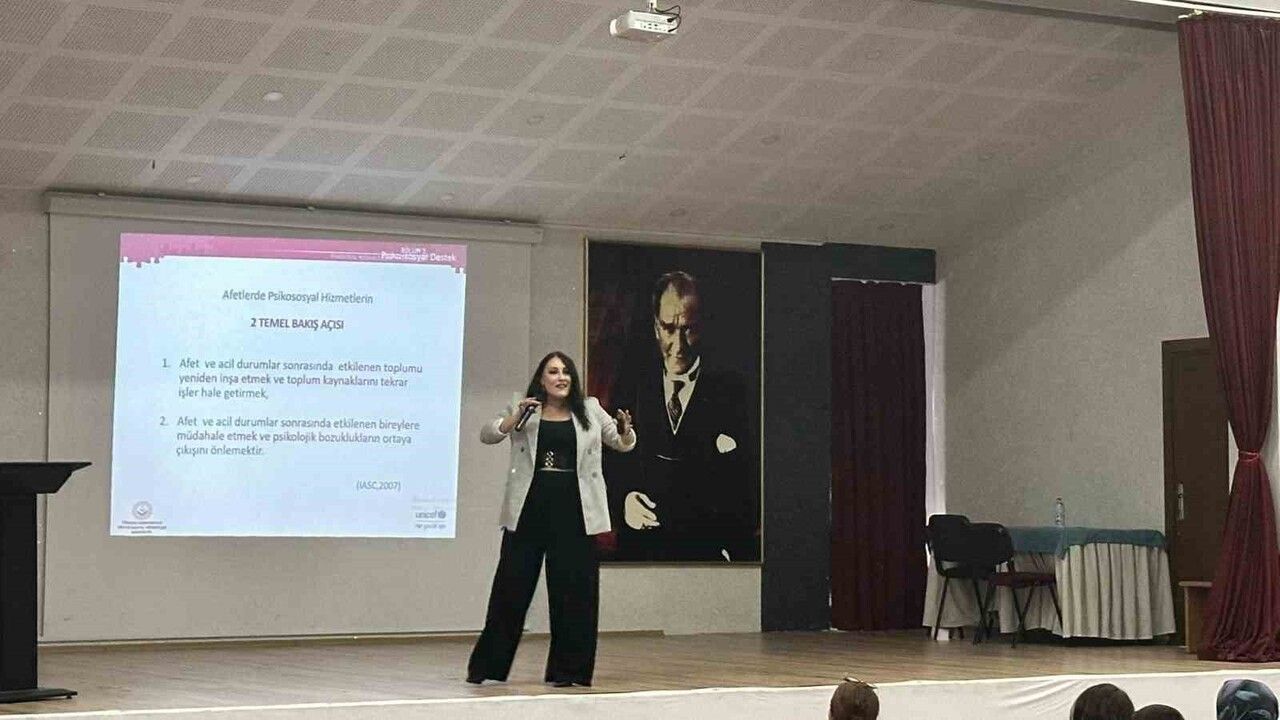 Rehber Öğretmenlere Psikososyal Destek Eğitimi