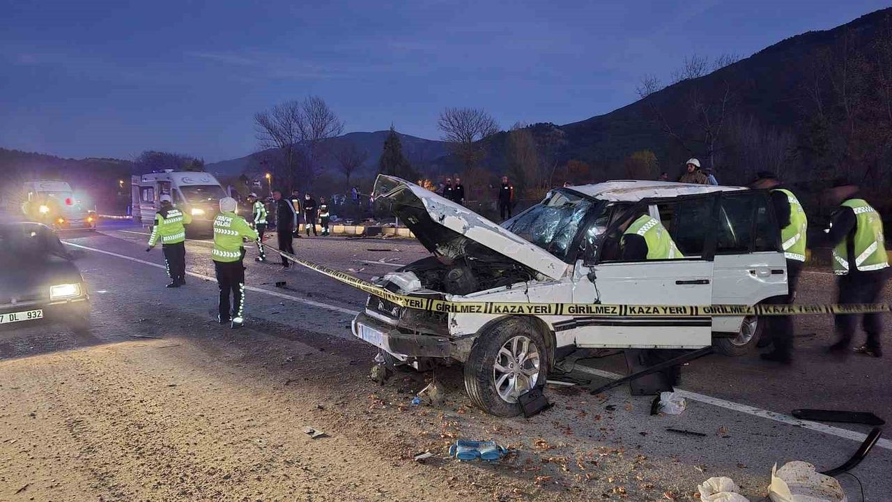 Safranbolu'da Mantar Toplama Dönüşü Kaza! 2 Ölü, 7 Yaralı