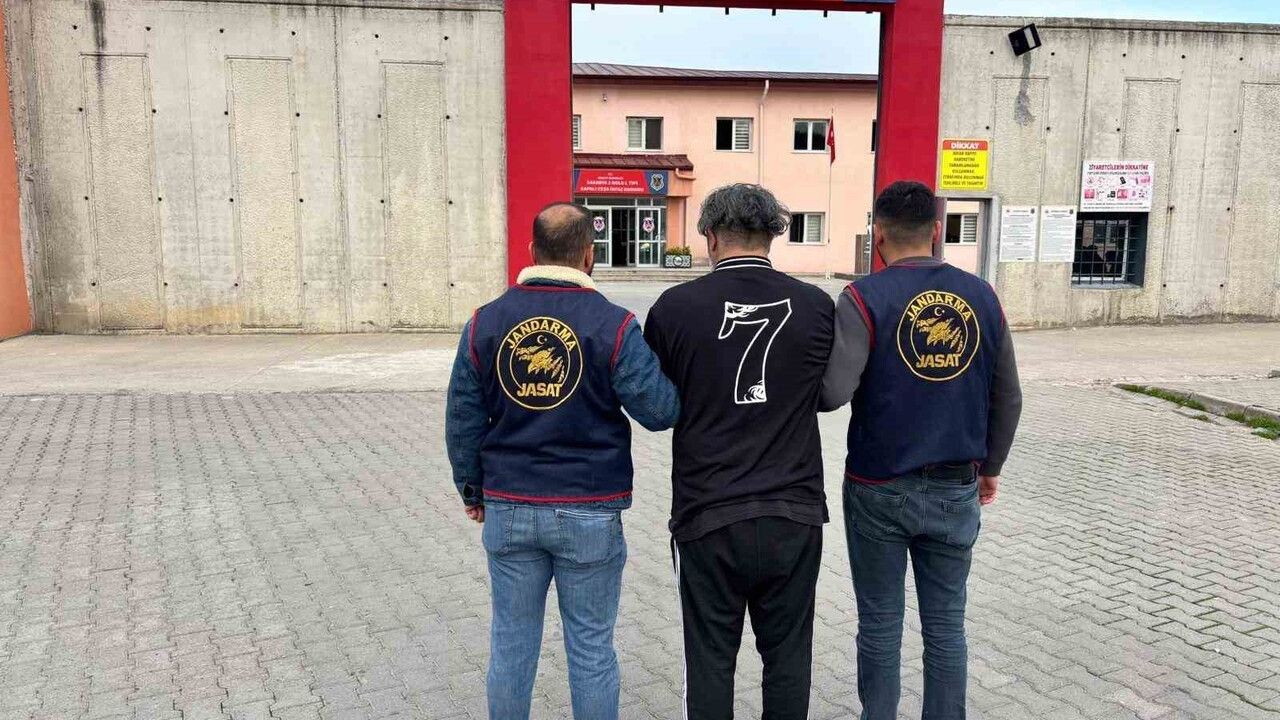 Sakarya'da Jandarma 307 Aranan Şahısı Yakaladı