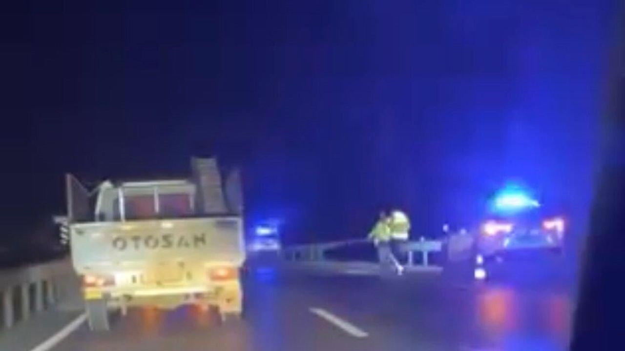 Sakarya'da Otomobil Kazası: 1 Ölü, 4 Yaralı