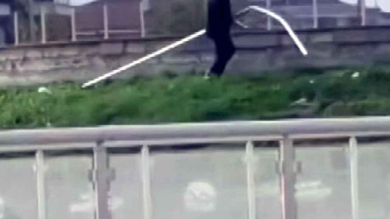 Sakarya'da Park Korkulukları Kırıldı!