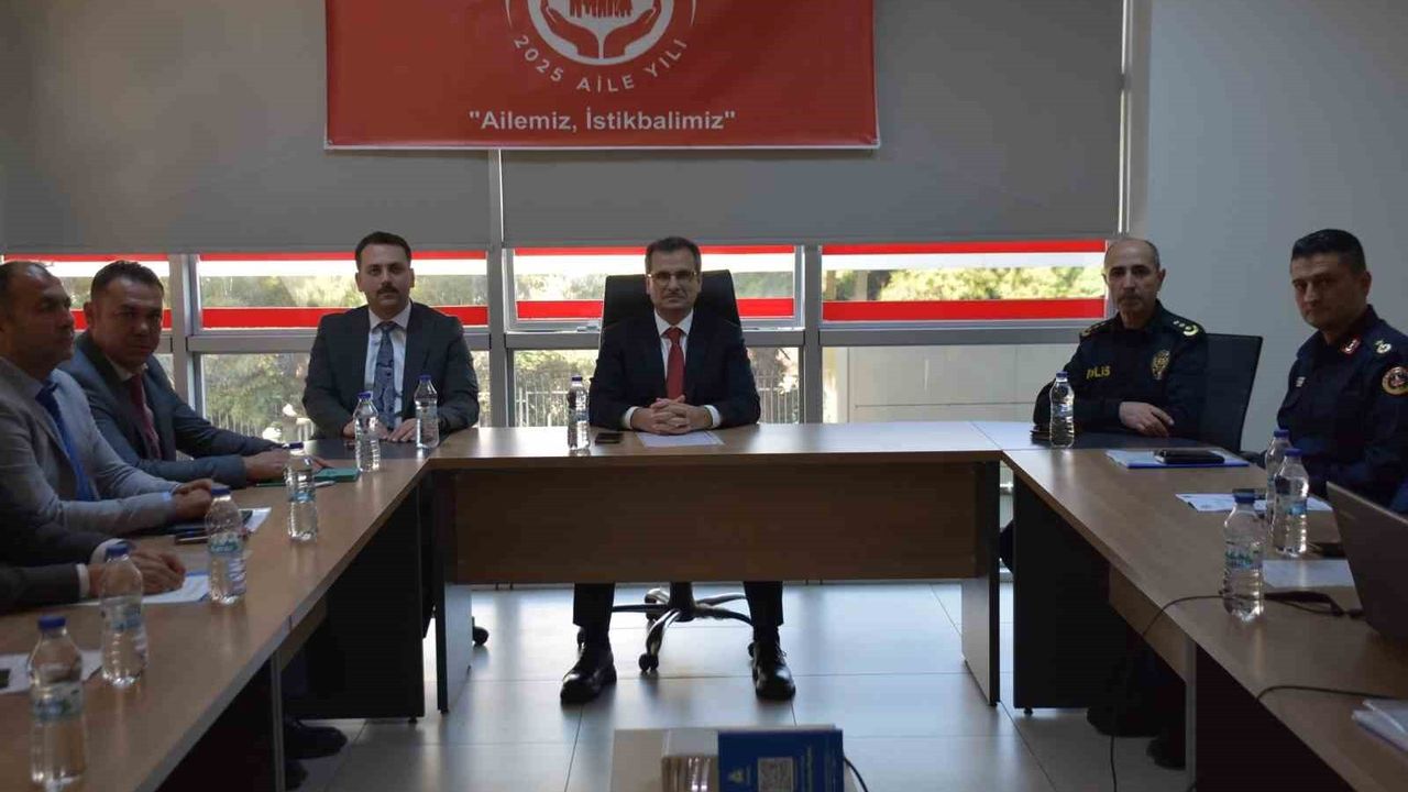 Salihli'de Bağımlılıkla Mücadele Toplantısı Gerçekleştirildi