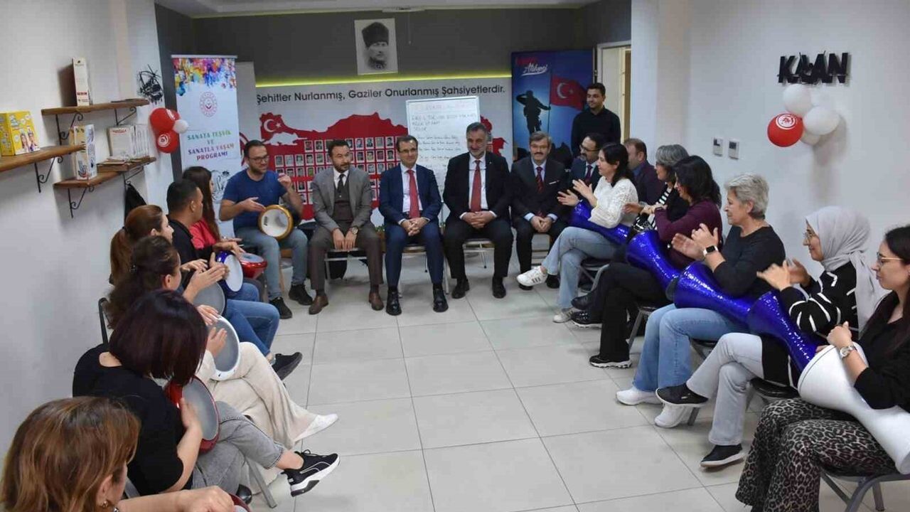 Salihli'de Şehit Aileleri ve Gaziler İçin Ritm Atölyesi Düzenlendi