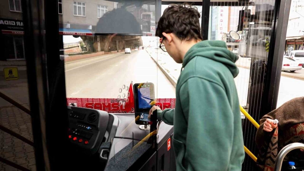 Samsun Büyükşehir Belediyesi Öğrenci Taşımacılığında Yeni Uygulama Başlatıyor