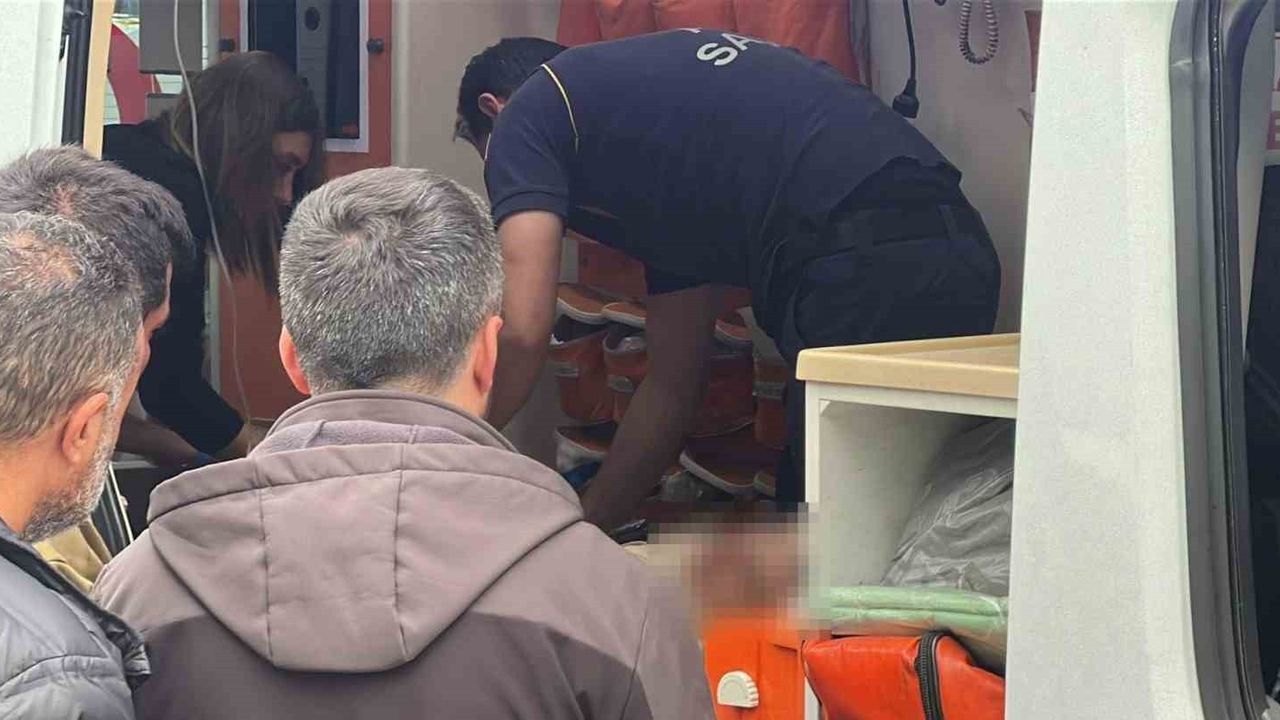 Samsun'da 17 Yaşındaki Genç Bıçaklandı