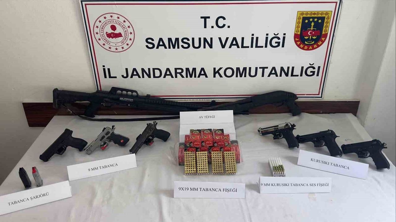 Samsun'da Jandarmadan Silah ve Uyuşturucu Operasyonu