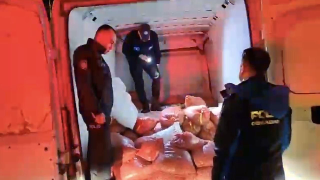 Samsun'da Kaçak Midye Operasyonu: 2,6 Ton Ele Geçirildi