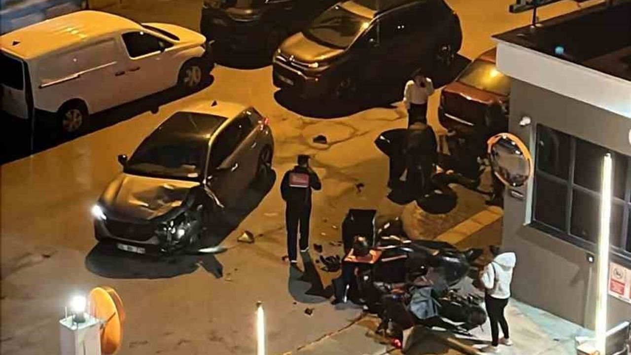 Samsun'da Motokurye ile Otomobil Çarpıştı: 1 Yaralı